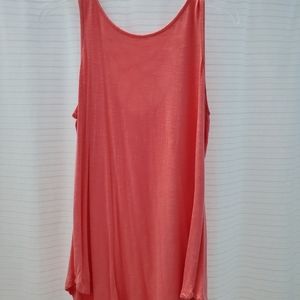 Maurices 24/7: med coral tank with lattice on back